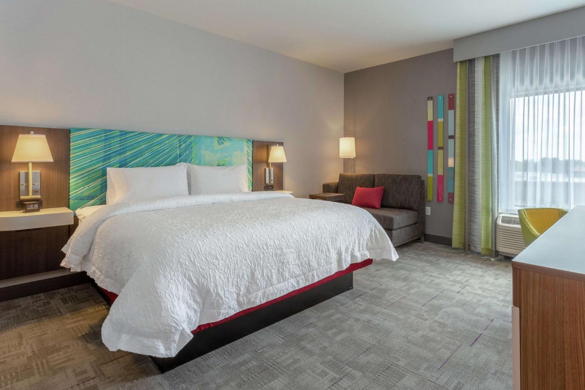 Hampton Inn & Suites Бърлингтън Екстериор снимка