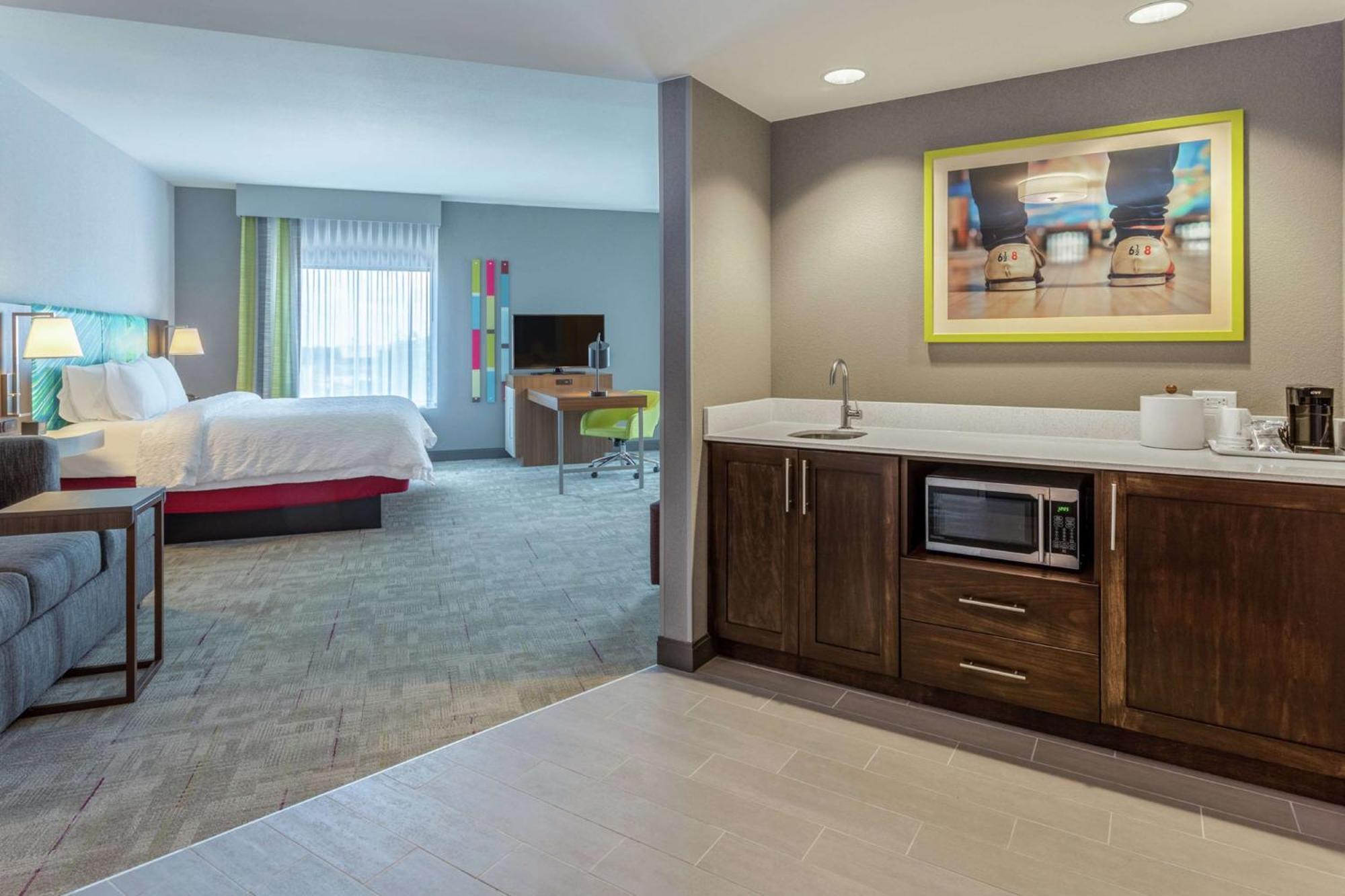 Hampton Inn & Suites Бърлингтън Екстериор снимка