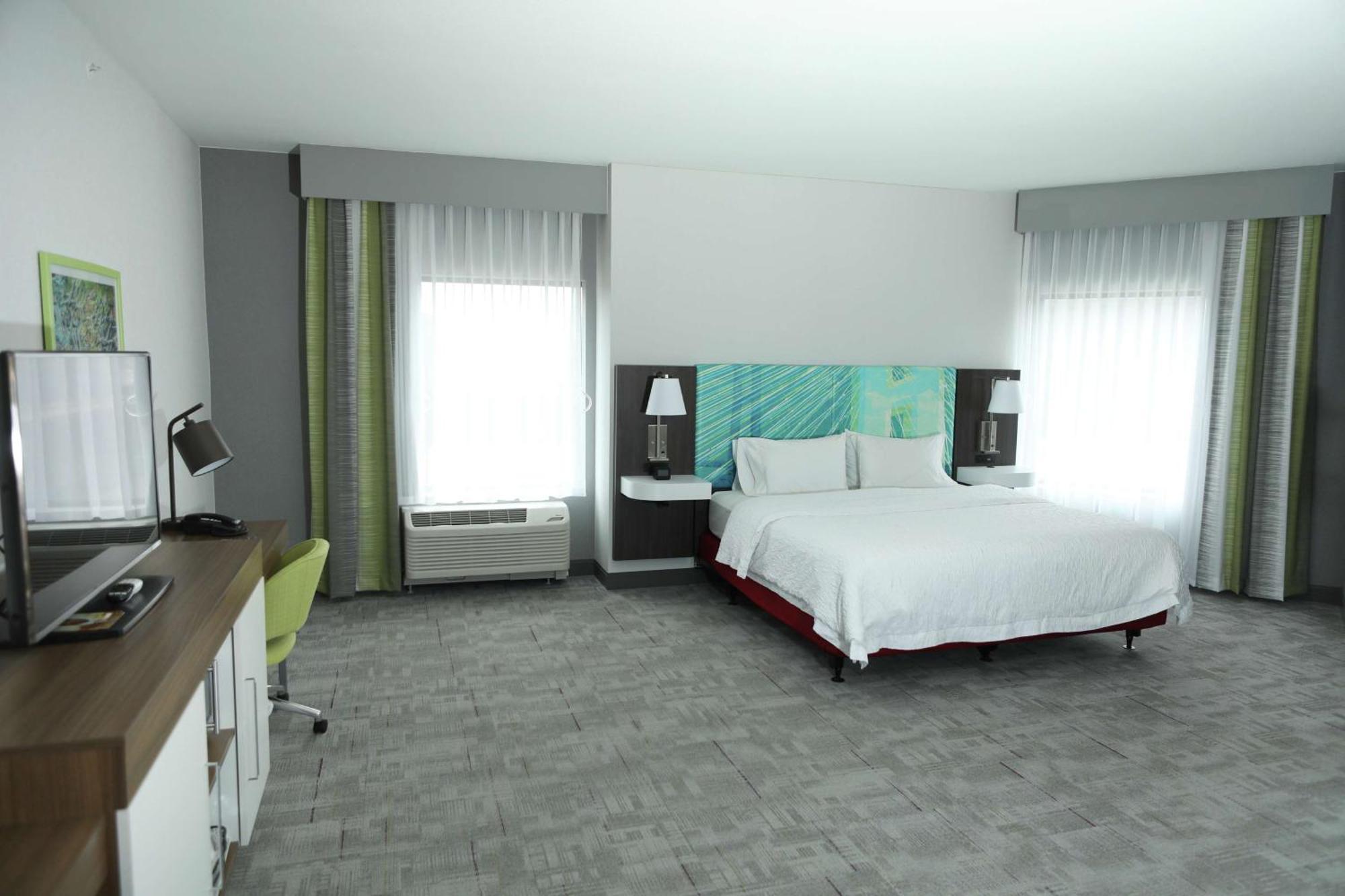 Hampton Inn & Suites Бърлингтън Екстериор снимка
