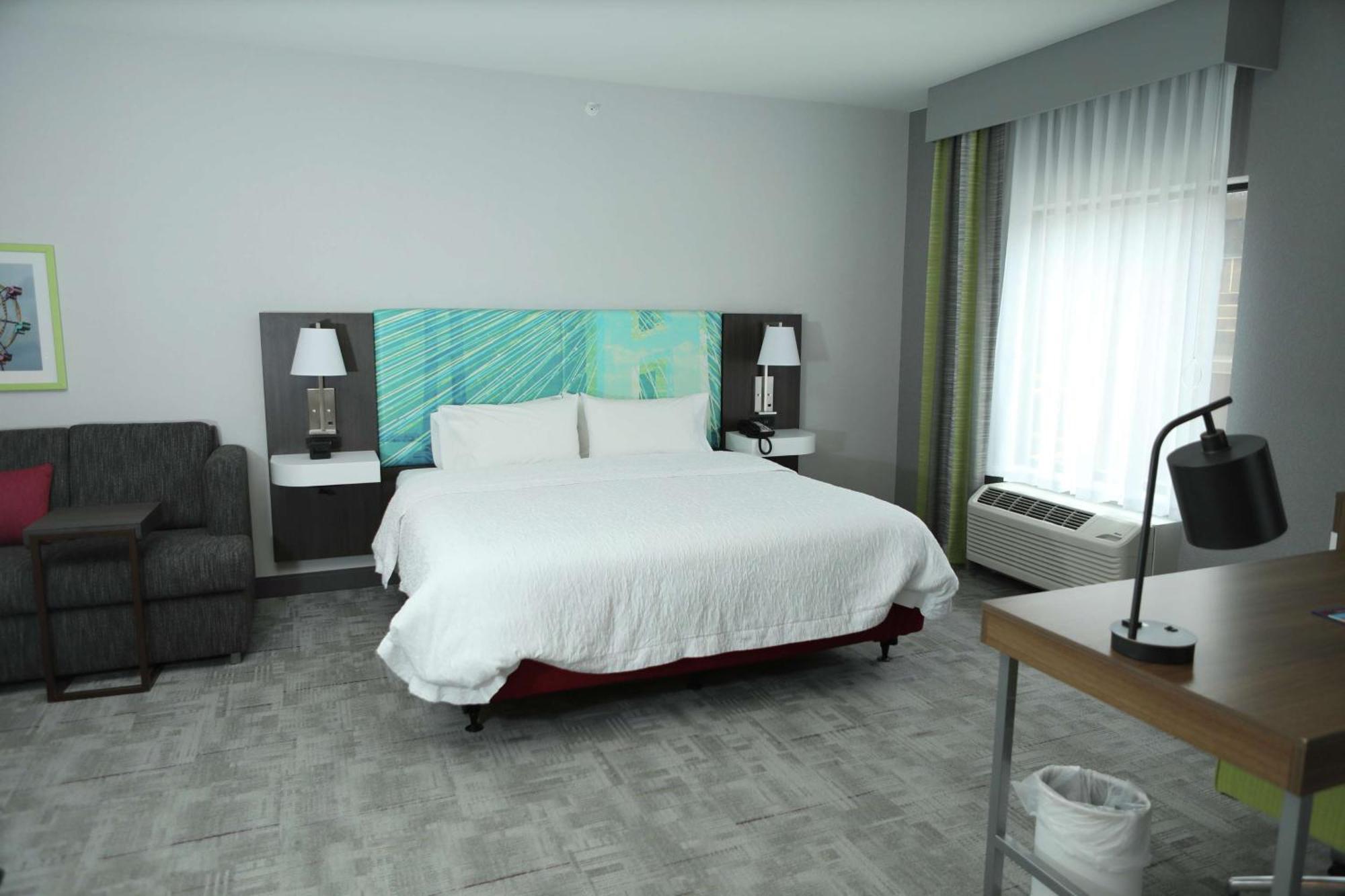 Hampton Inn & Suites Бърлингтън Екстериор снимка