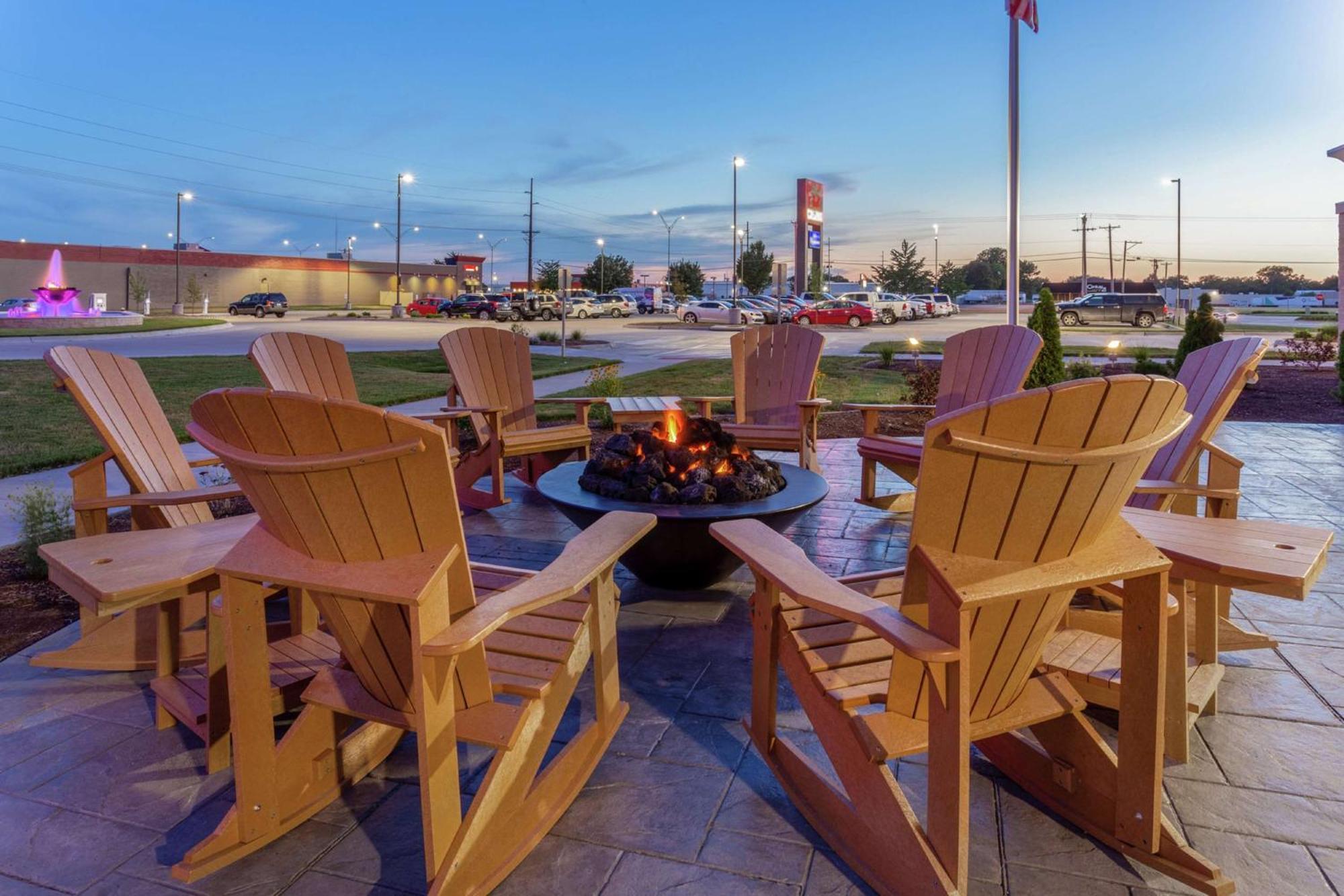Hampton Inn & Suites Бърлингтън Екстериор снимка